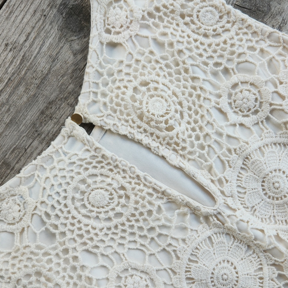 City Triangles Crochet Boho Popover Romper Size Small White Pink/Orange - Picture 6 of 6